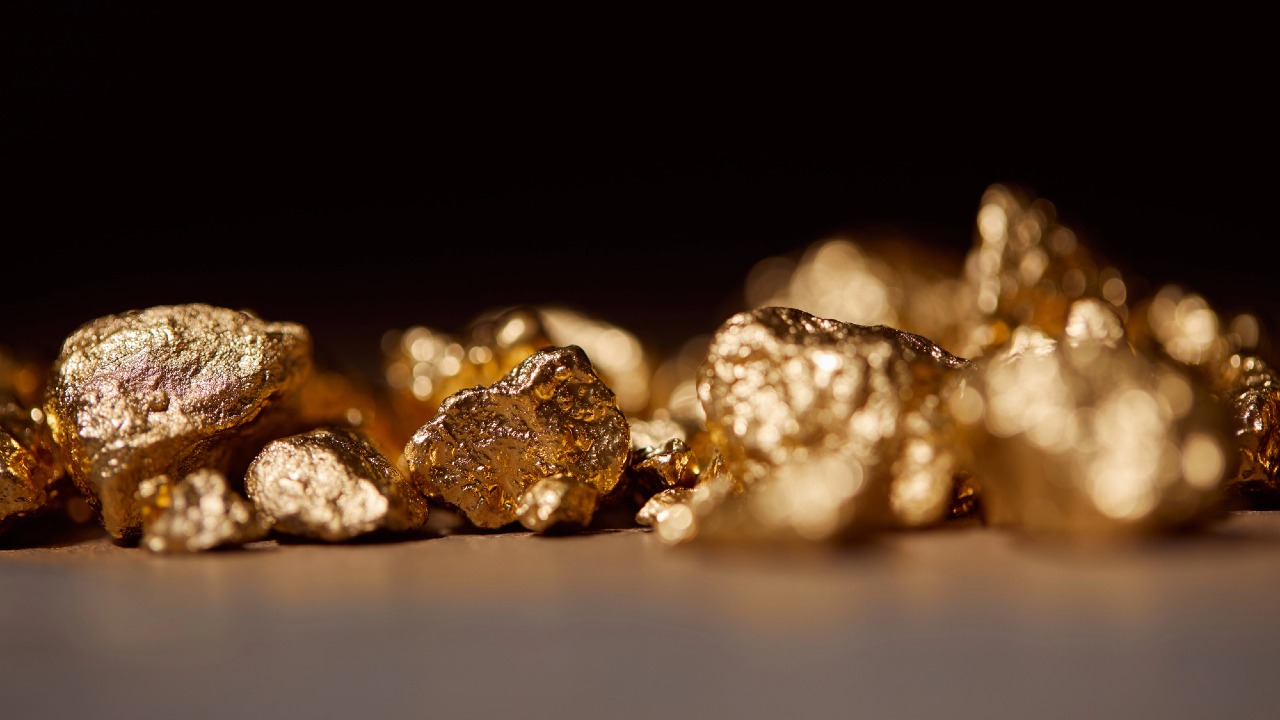 Cum să investiți în boomul metalelor prețioase: piața se așteaptă la o creștere în continuare, în ciuda recentei scăderi.