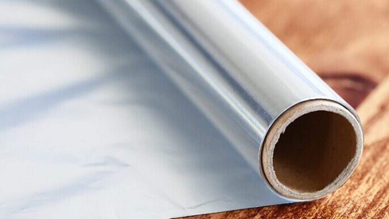 Cum să pui folie de aluminiu într-un ghiveci cu suculente: la ce servește și cum se folosește.