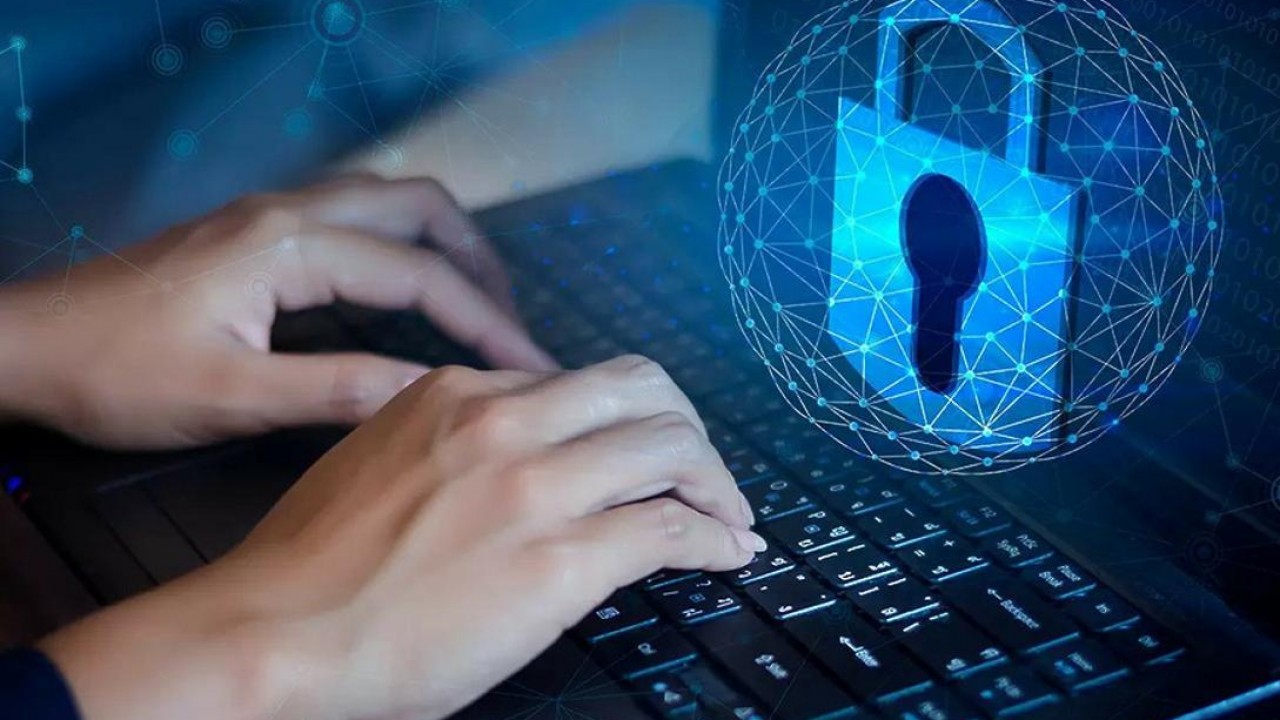 David Conde, expert în securitate cibernetică: „Dacă vedeți acest lucru când vă conectați la Wi-Fi, este un caz tipic de atac”.