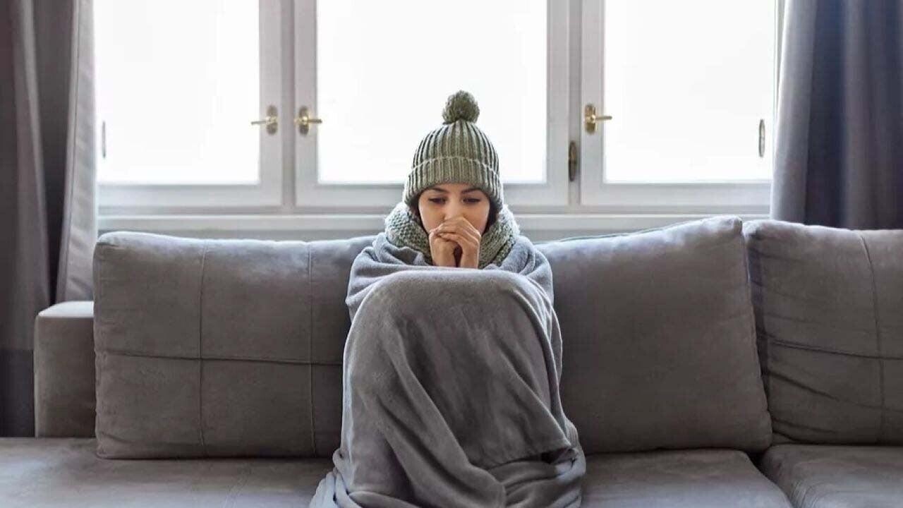 Secretul celor care nu au niciodată picioarele reci acasă este acest dispozitiv: consum redus de energie și preț sub 30 de euro.