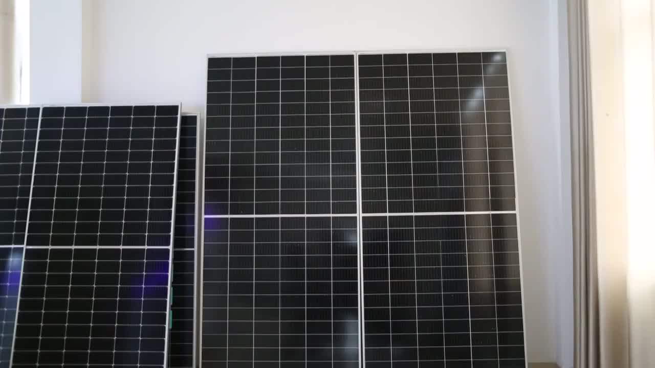 China a instalat 2934 panouri solare în largul mării și a rezolvat una dintre principalele probleme din domeniul energiei regenerabile (dar a creat și altele noi).