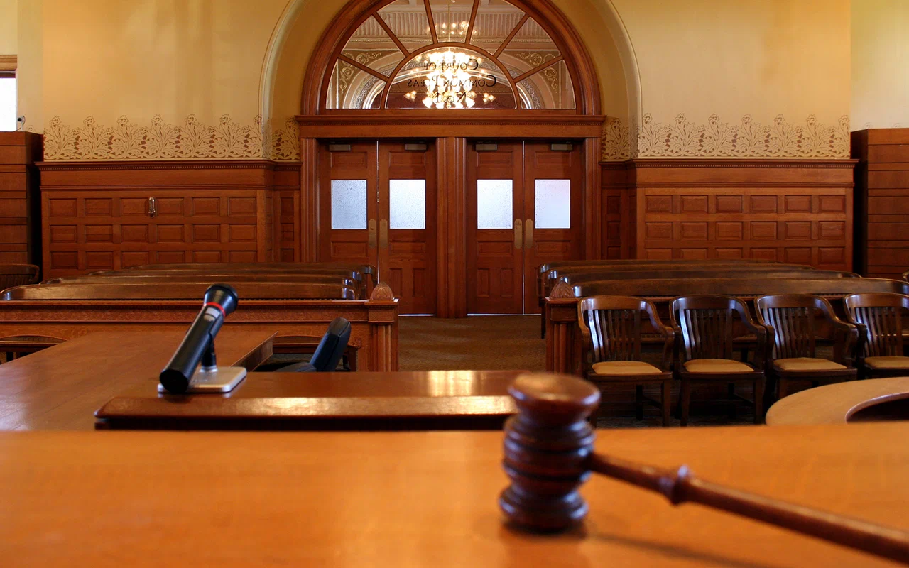 Industria litigiilor judiciare: numărul de acțiuni în justiție privind accidentele de muncă a crescut cu peste 4300% în ultimii 20 de ani.