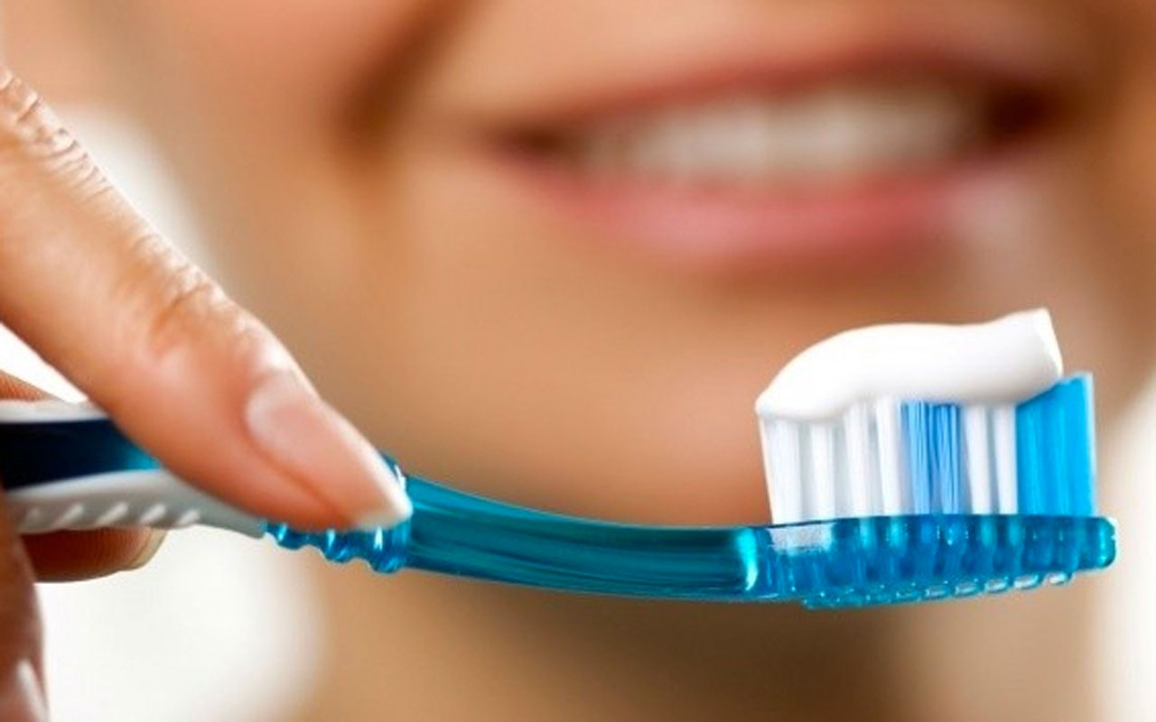 O greșeală precum spălatul pe dinți înainte de culcare vă poate strica zâmbetul, iar majoritatea oamenilor nici nu vor observa acest lucru.