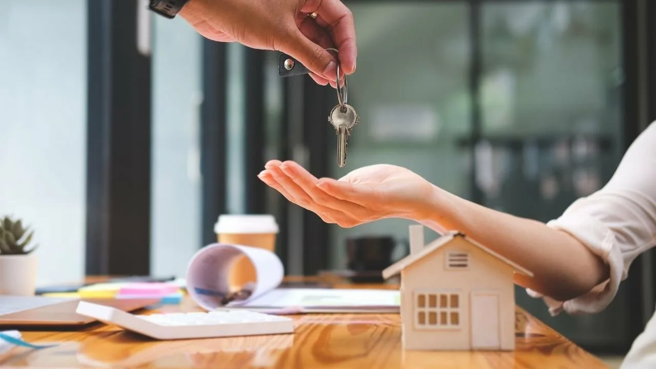 Regulile privind închirierea locuințelor au fost abolite: evacuarea a fost anulată, iar chiriașii pot rămâne în locuințele lor încă doi ani.