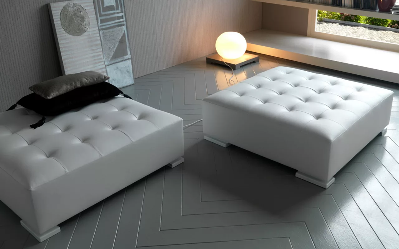 Adio, fotoliu: noua tendință venită din Europa și consacrată ca element de modă în amenajarea interioară.