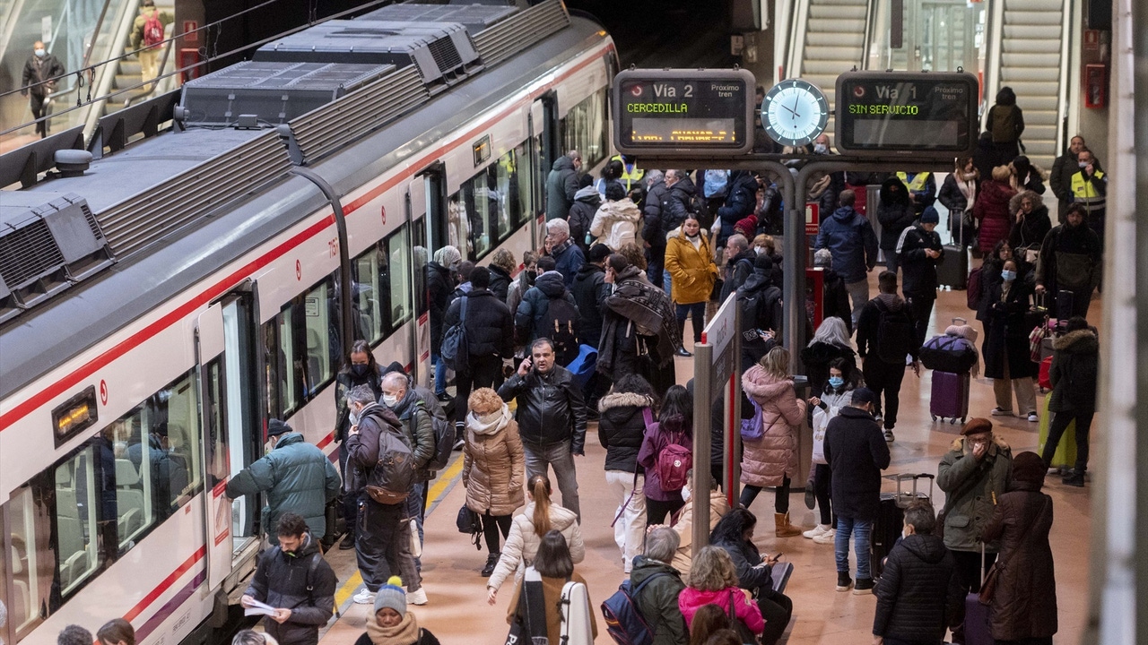 Greva mecanicilor de tren Renfe: numărul minim de curse pe liniile Cercanías, AVE și Rodalies și durata acesteia.