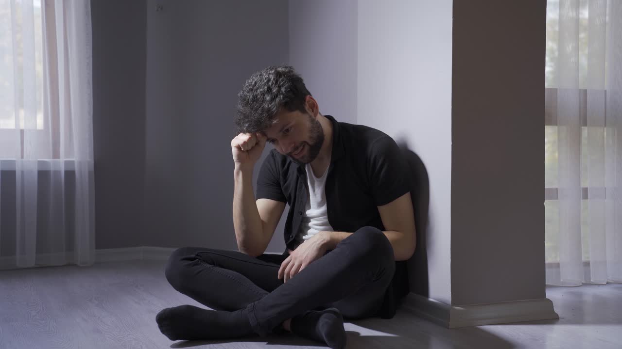 Cum să recunoașteți simptomele fizice și emoționale ale anxietății: cheile pentru prevenirea complicațiilor.