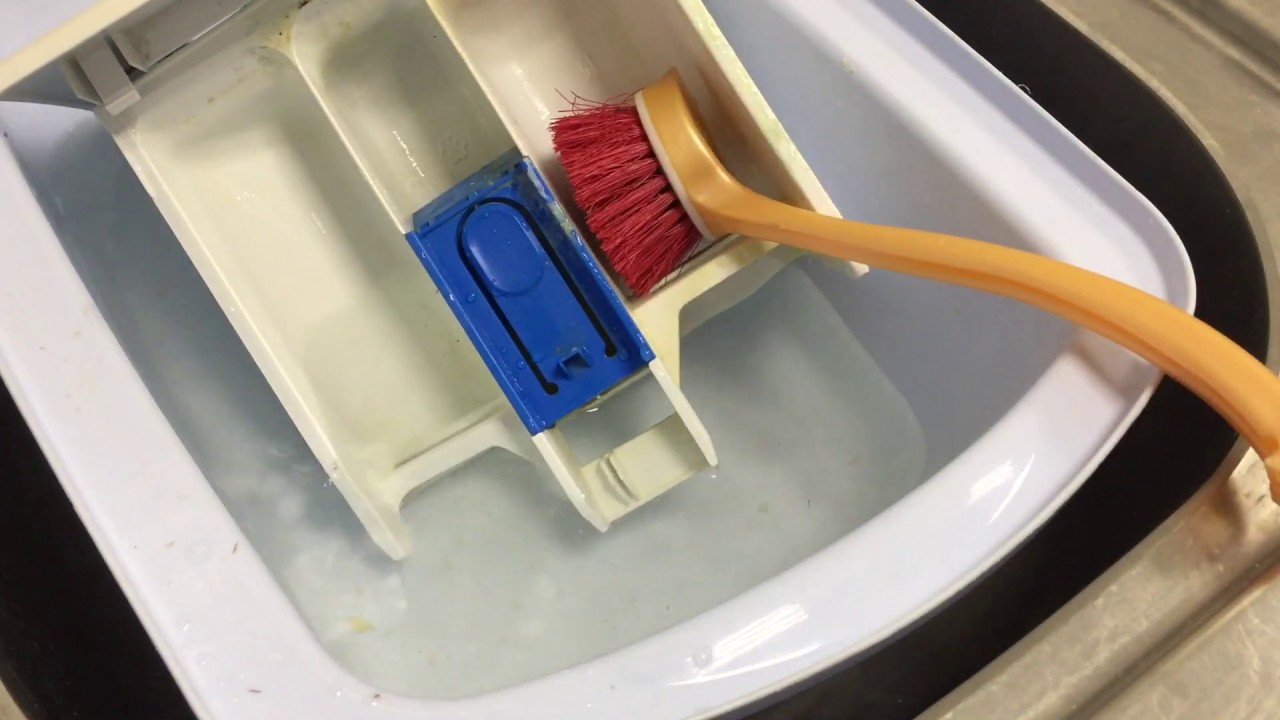 Cum să curățați interiorul mașinii de spălat și să îndepărtați scame, murdărie și resturi de detergent.