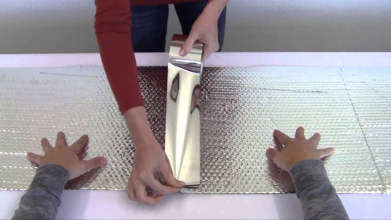 De ce se recomandă lipirea unui bucată de folie de aluminiu pe perete? Arhitectul explică scopul acesteia.