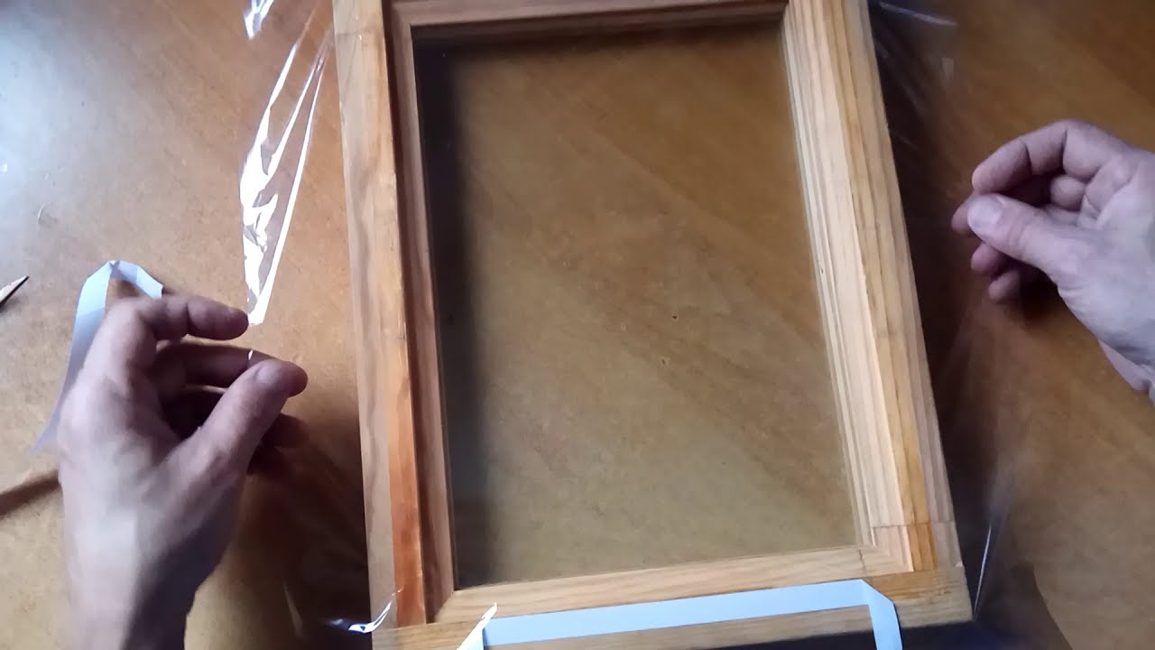 Utilizarea bicarbonatului de sodiu și a foliei alimentare pentru acoperirea șinelor ferestrelor: de ce este recomandat și la ce servește.