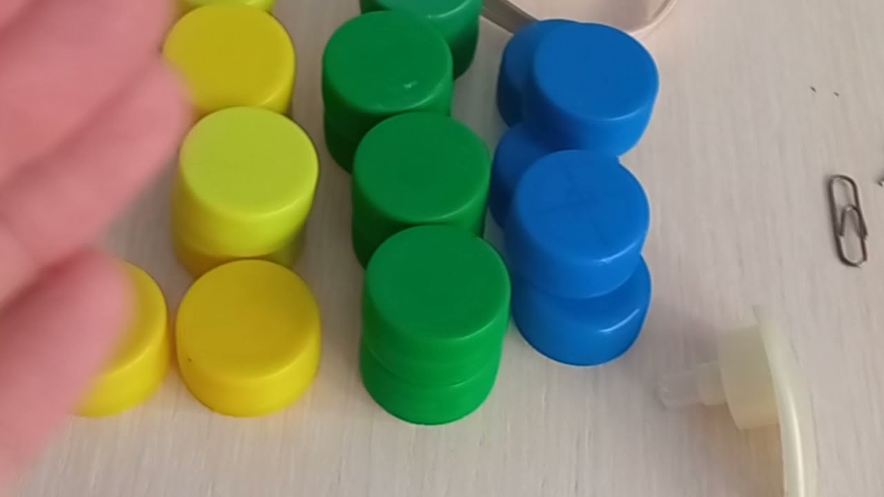 Dacă aveți capace de la sticle de lapte, înseamnă că aveți un adevărat tezaur: un ghid pas cu pas pentru a le transforma într-un obiect util.