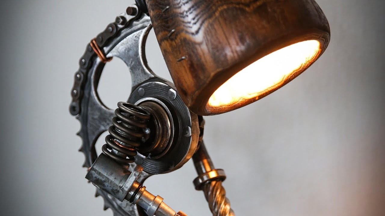 Cum să faci un candelabru de perete dintr-o bicicletă veche: decor rustic pentru casă