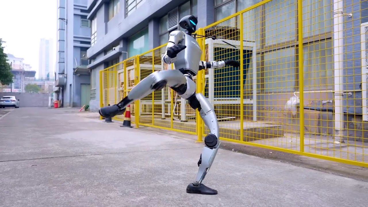 O companie chineză se poate lăuda cu încă o realizare în domeniul roboticii: potrivit afirmațiilor sale, noul său robot umanoid aleargă ca un sportiv de elită.