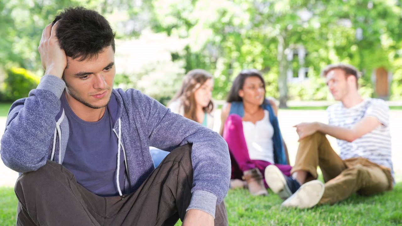 Cercetările psihologice arată că preferința pentru izolare în detrimentul unei vieți sociale active este caracteristică pentru acest tip de persoane.