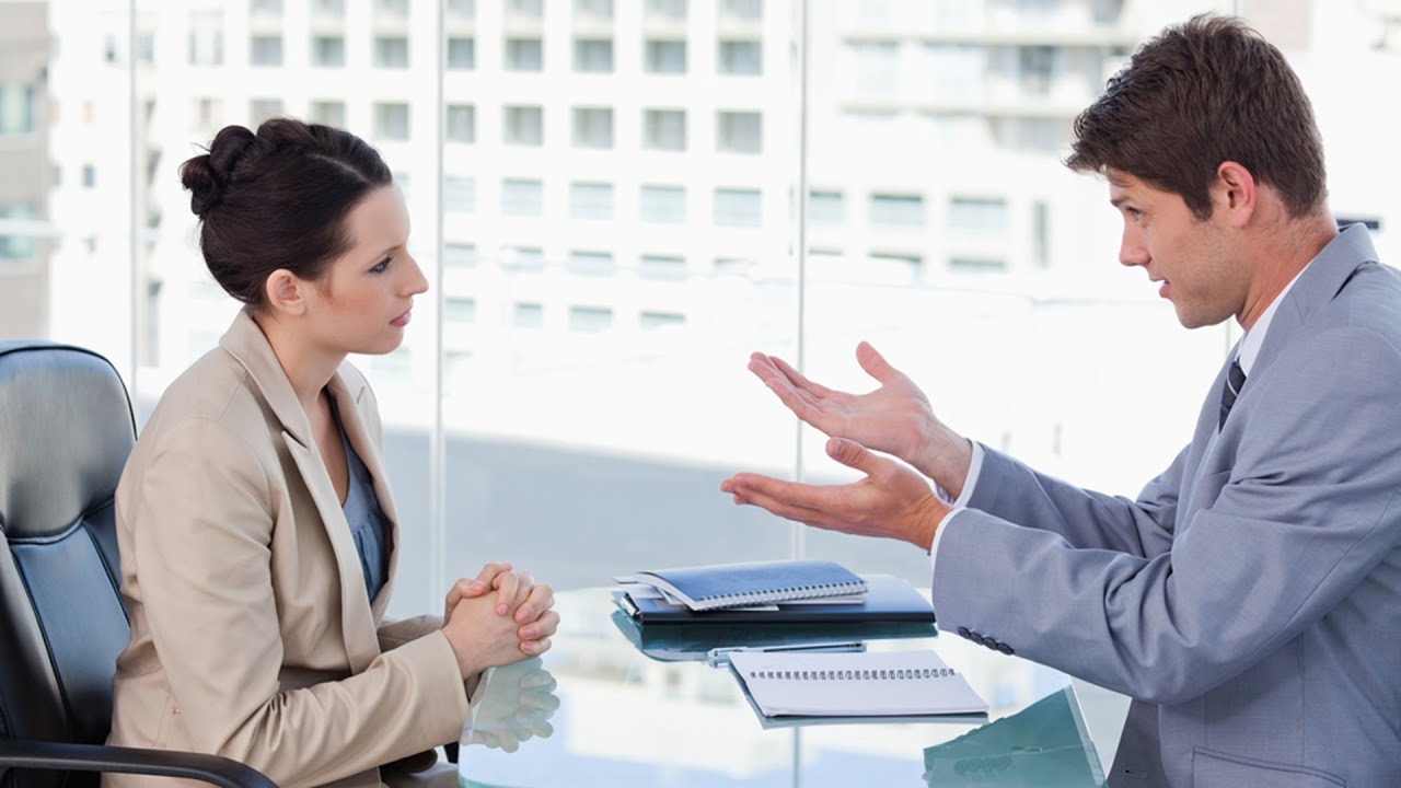 Din punct de vedere psihologic, ce înseamnă când o persoană întrerupe constant conversațiile?