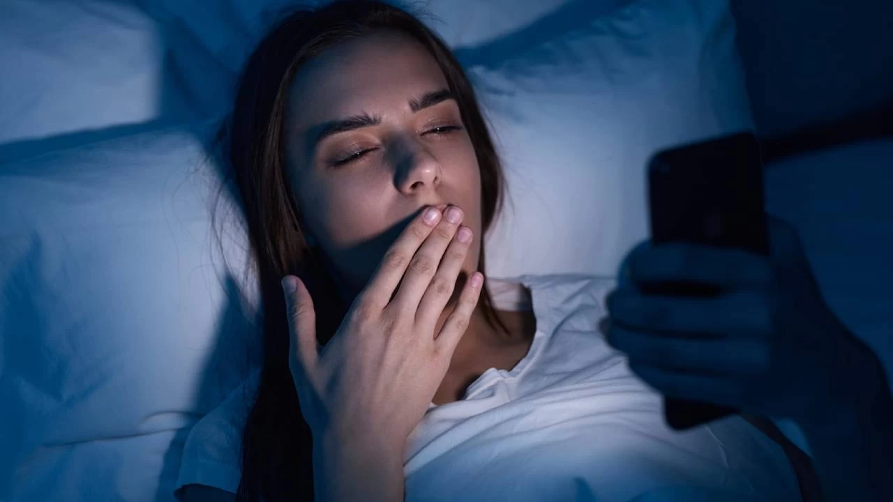 Ce să faci noaptea pentru a-ți proteja telefonul mobil: oprește-l sau lasă-l blocat.